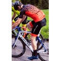 New Color Bib Short Trägerhose kurz schwarz/rot New Color Bib Short Trägerhose kurz schwarz/rot